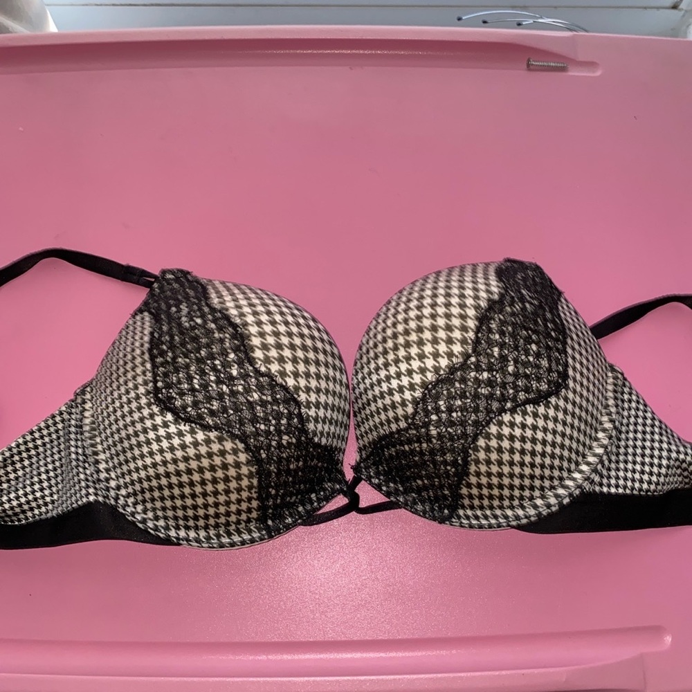 victoria’s secret bombshell push up bra